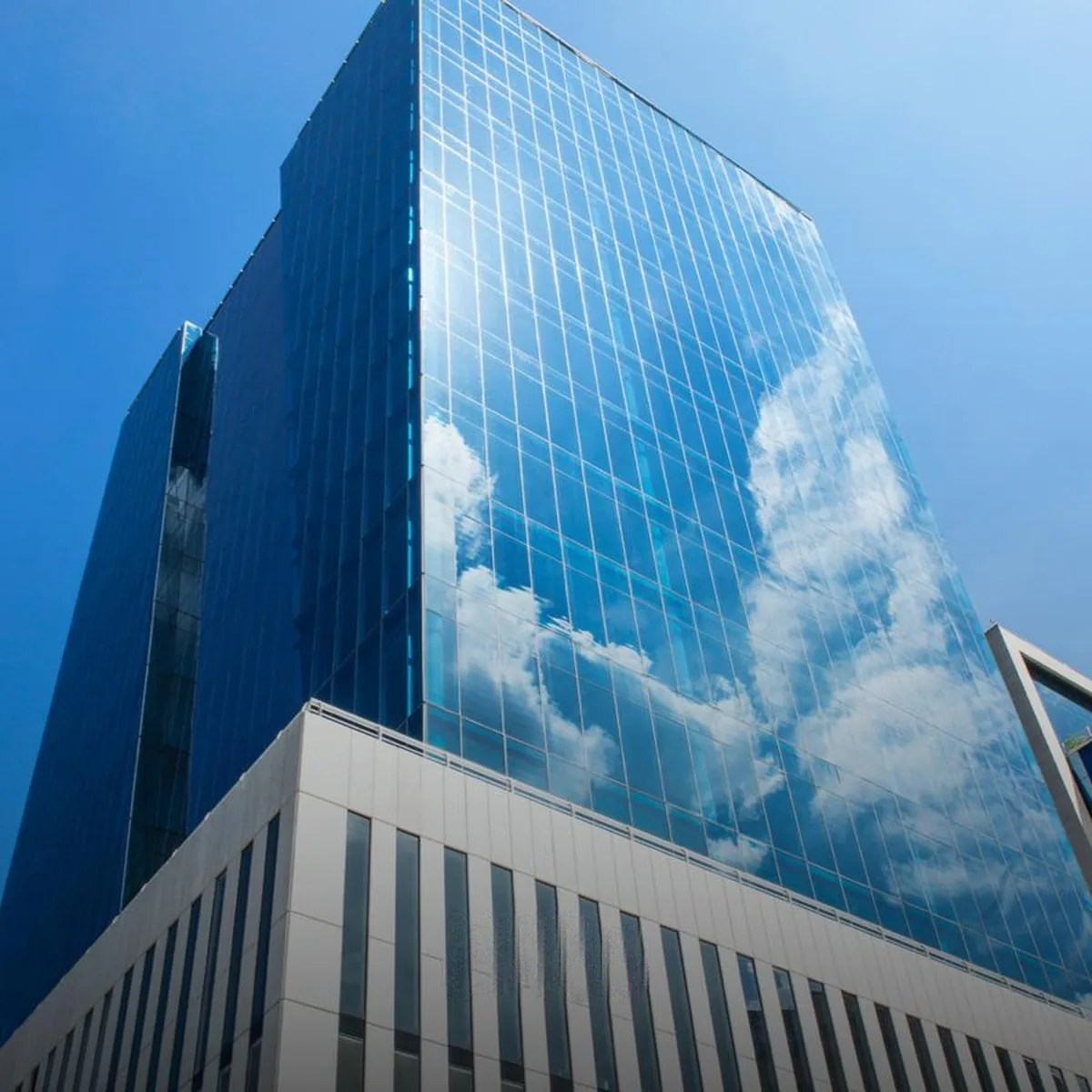 Edificio corporativo de Grupo Carden en Valle Oriente, Monterrey